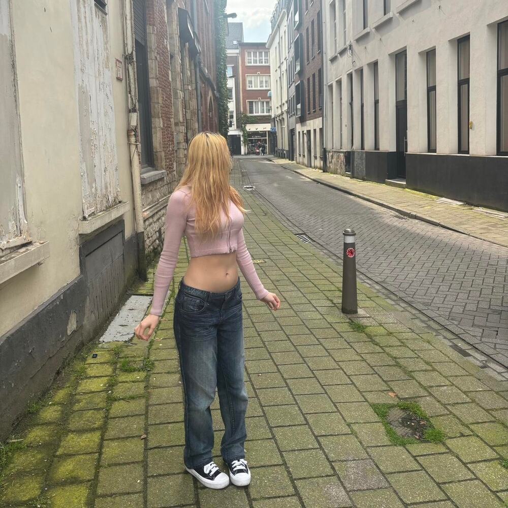 Grunge Y2K Guess weekend straight jeans size 27